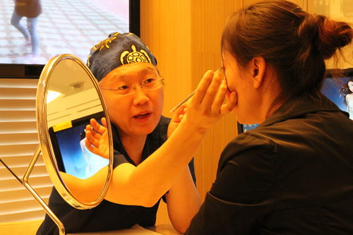 韩国整形外科双眼皮术前商谈
