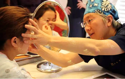 韩国灰姑娘整形医院网红脸打造术前面诊