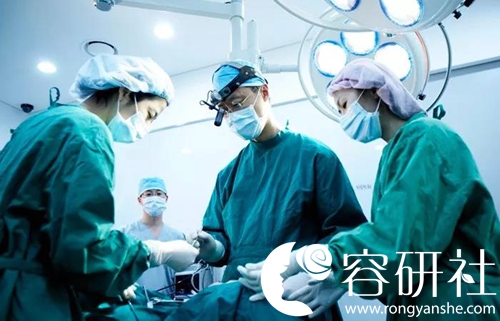 韩国ID整形医院安全麻醉管理医生