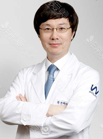 韩国原辰整形外科朴钟哲院长 韩国原辰整形外科朴钟哲院长