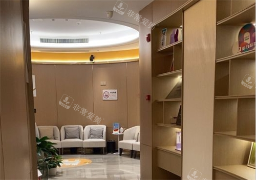 杭州星璨整形侧厅休息区