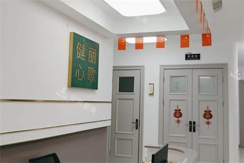 深圳健丽心歌整形楼道区
