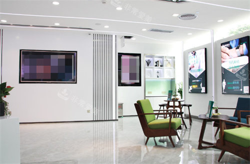 深圳青逸植发医院大厅环境