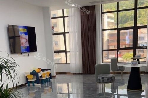 毕节牙友口腔门头候诊区域