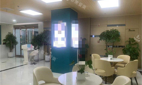 郑州华仁植发椅子区