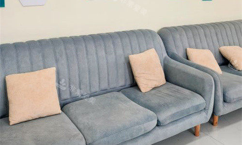 郑州华仁植发休息区