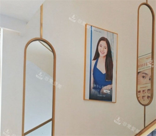 武汉月目医疗美容医院走廊环境