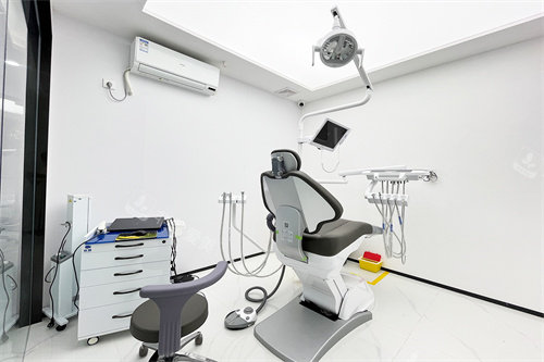 重庆中诚口腔设备