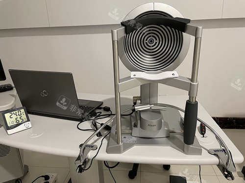 上海瑞东医院眼科设备展示