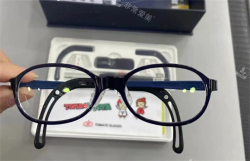 缓解近视的星趣控眼镜