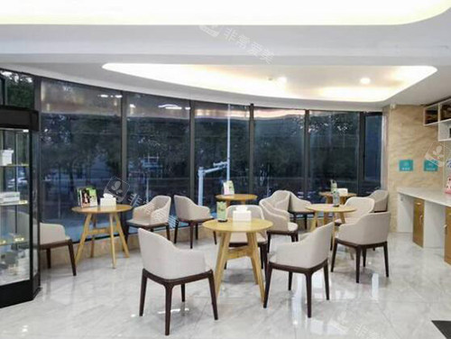 南昌博德口腔等候区