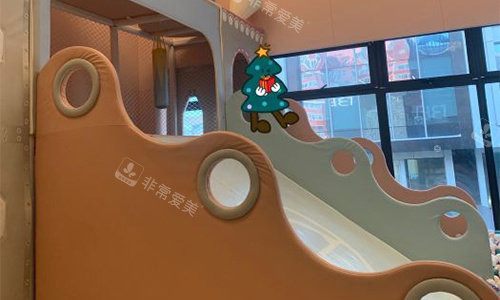 北京整齐娃娃口腔儿童游乐区