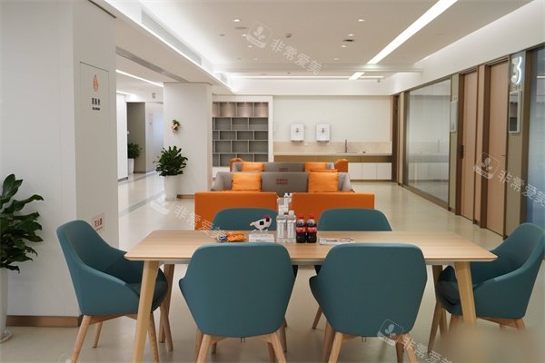 南宁普瑞眼科医院休息区