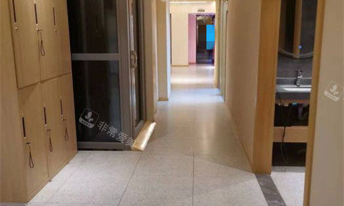 北京颜姝医疗美容走廊图