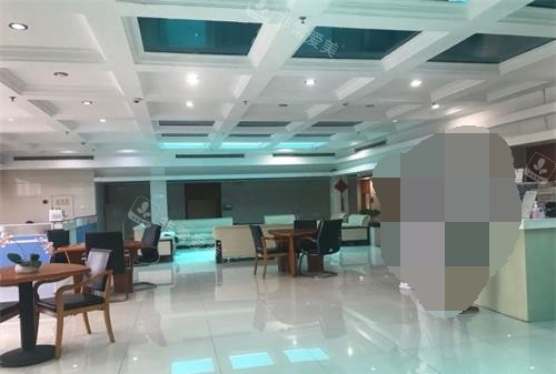 上海瑞东医院眼科内部大厅