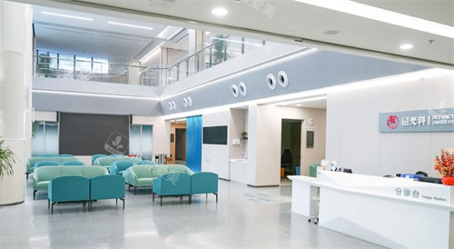 深圳普瑞眼科（星耀店）屈光科环境