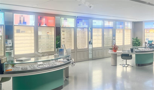 深圳普瑞眼科星耀店配镜区