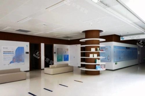 上海中视眼视光眼科门诊部大厅