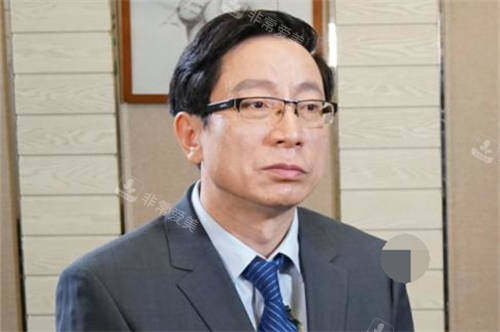 北京润美玉之光医疗美容医院王明利医生照片 北京润美玉之光医疗美容医院王明利医生照片