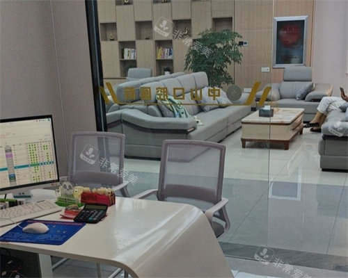 洪湖中山口腔环境一角