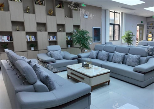 洪湖中山口腔休息区