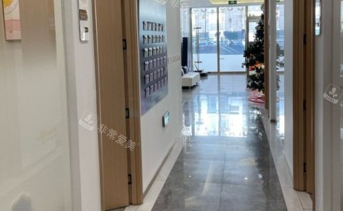 北京蕾士悦容整形走廊示意图