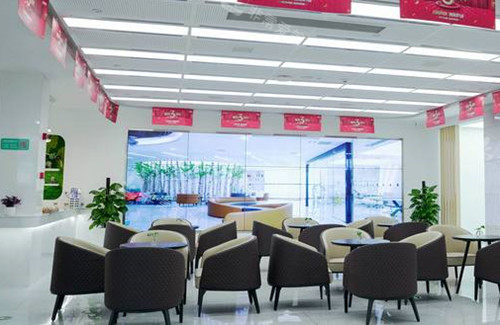 贵阳德韩口腔内部大厅休息等待区环境