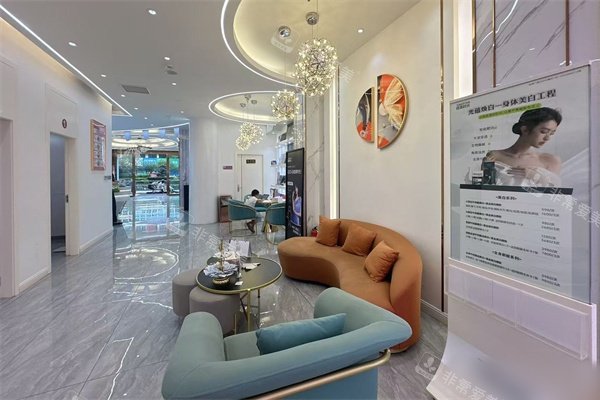 桂林时光医疗美容门诊大厅休息区