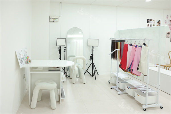 韩国Ohn Studio稳工作室环境图