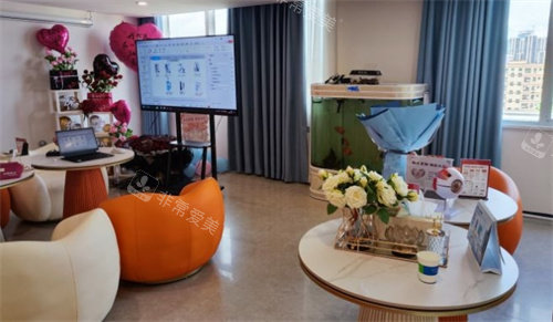 深圳深东爱尔眼科医院休息区