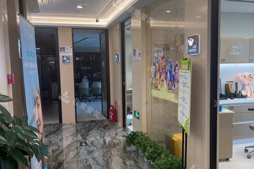 北京劲松口腔治疗区