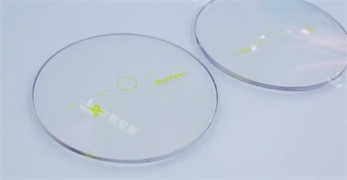 蔡司成长乐镜片