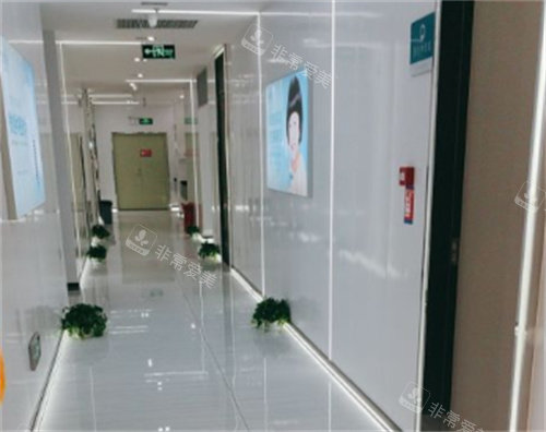 深圳格伦菲尔口腔走廊