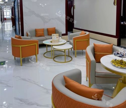 北京华韩整形大厅休息处环境