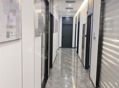 北京三仁整形内部过道环境