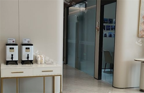 惠州鹏爱整形茶水区