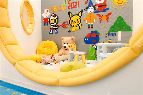 重庆多乐儿童口腔万象门诊游乐区