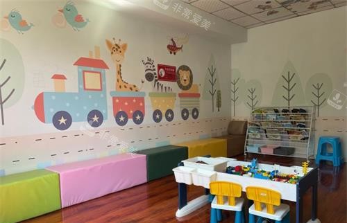 北京京一口腔儿童游乐区