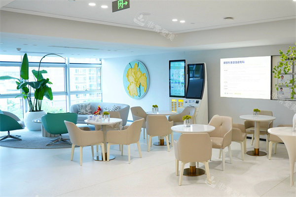 北京爱尔眼科医院休息区