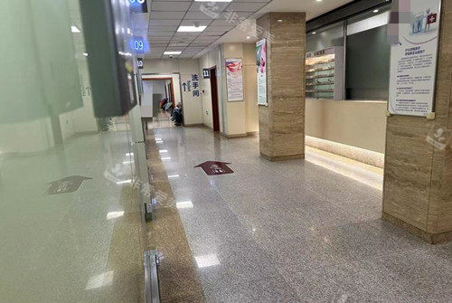 上海天佑医院口腔科内部一角