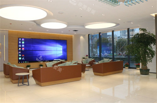 南昌韩美美容医院大厅环境 南昌韩美美容医院大厅环境