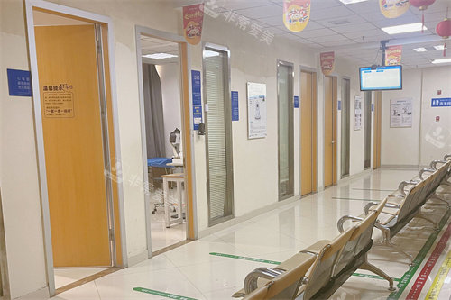 上饶爱尔眼科医院诊区