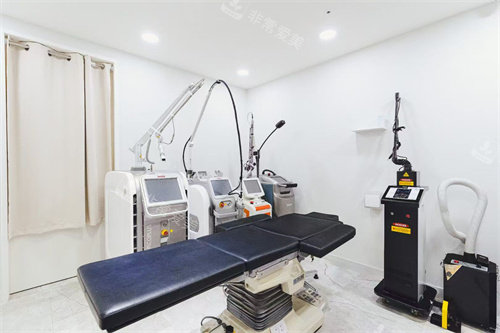 韩国伊美芝整形皮肤科治疗室一角