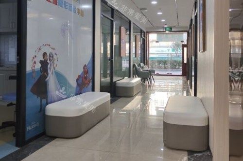 上海奉浦医院口腔科等候区