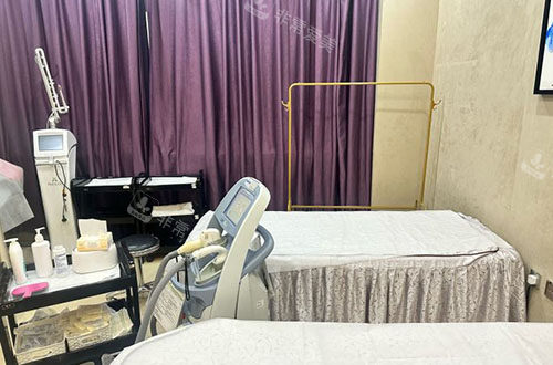 哈尔滨艺星医疗美容皮肤护理室