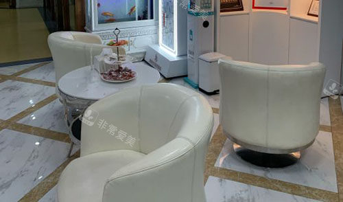 惠州时光医疗美容大厅休息区