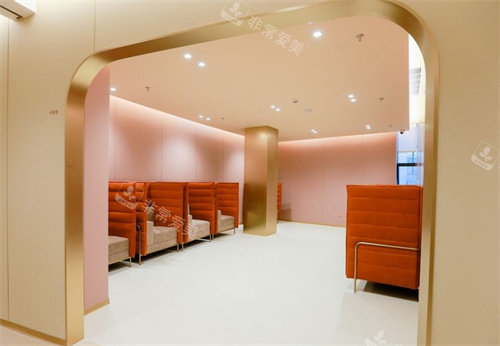 深圳富华整形候客区