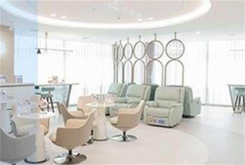 深圳悦瞳眼科大厅环境