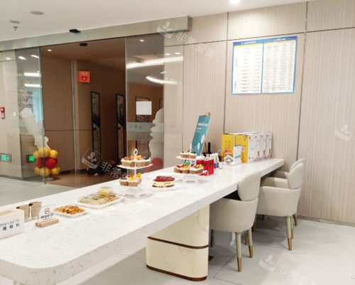 深圳悦瞳眼科休息区环境