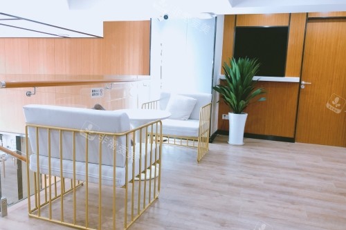 成都晶肤整形等候区